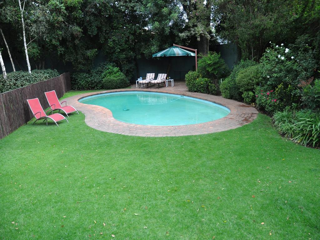 Fifteenon Orange Guest Lodge Guest house
