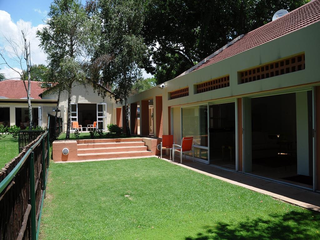 Fifteenon Orange Guest Lodge