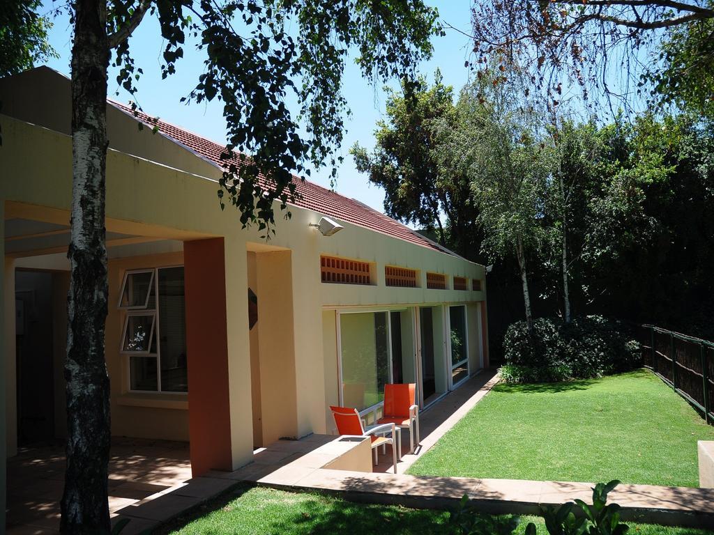 Fifteenon Orange Guest Lodge 3*