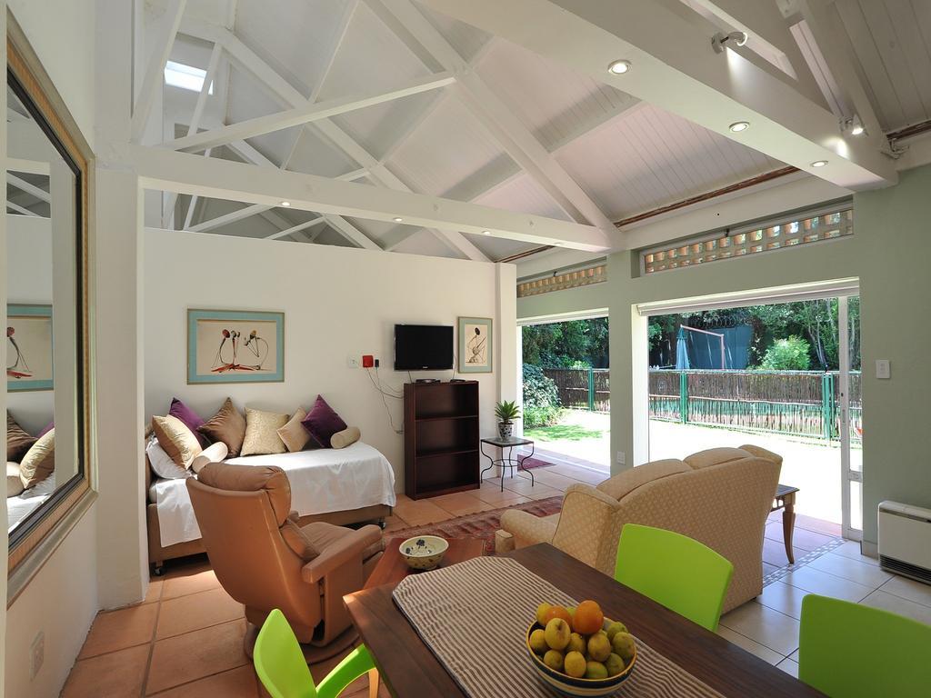 Fifteenon Orange Guest Lodge 3*