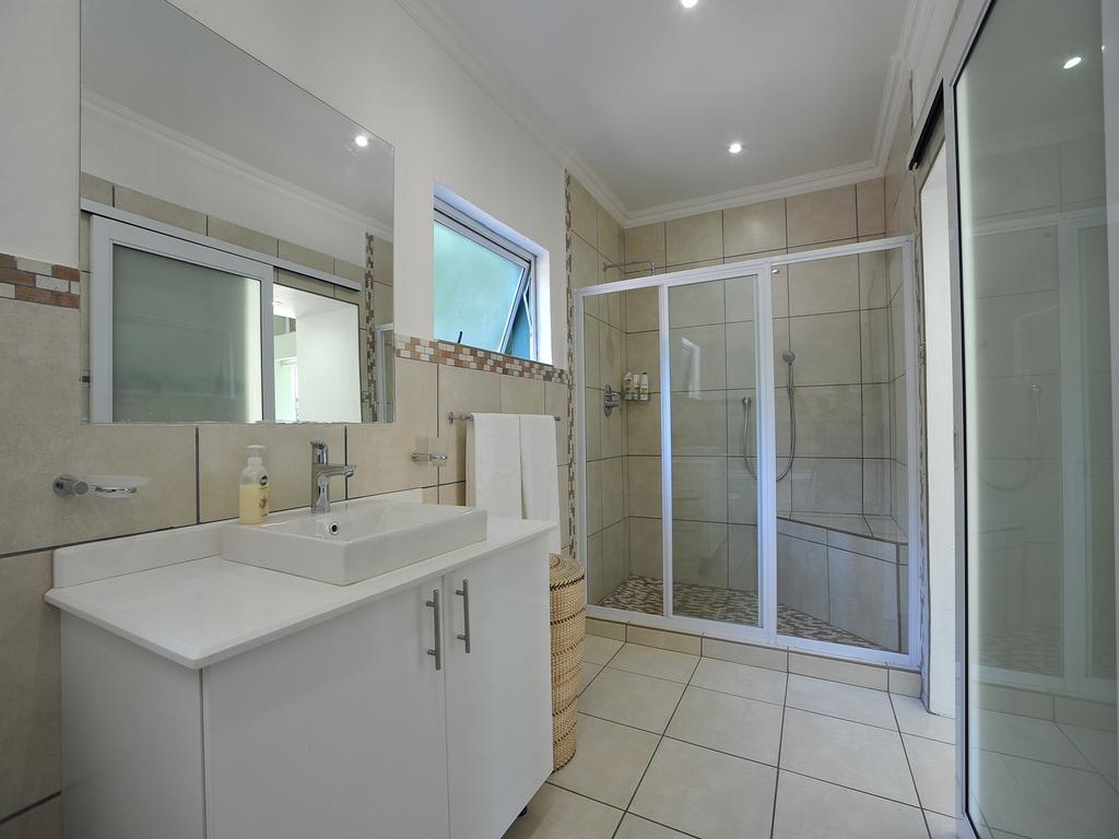 Fifteenon Orange Guest Lodge 3*