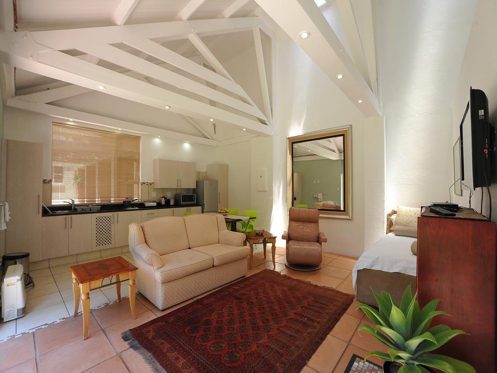 Guest house Fifteenon Orange Guest Lodge 3*