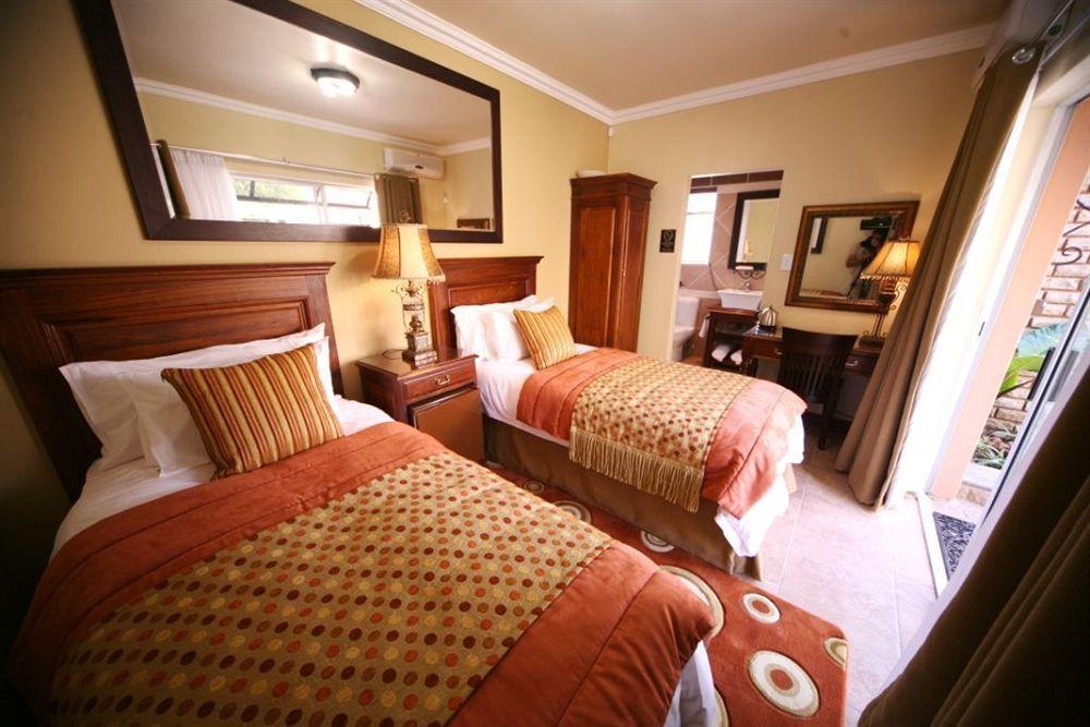 Le Cozmo 4*