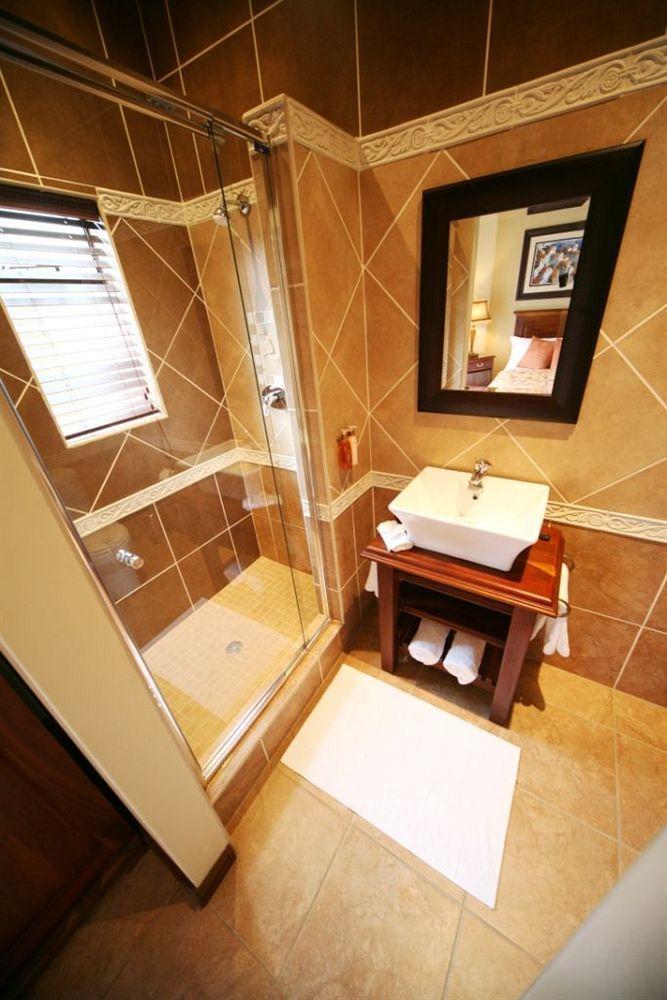 Le Cozmo 4* Johannesburg