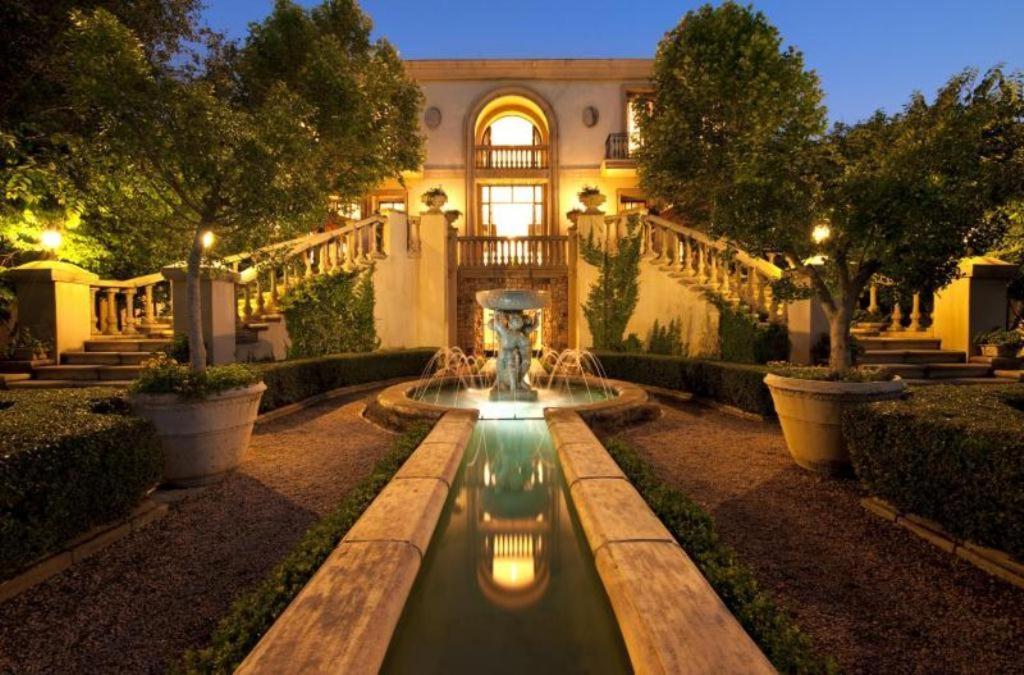 Guest house Le Chatelat Johannesburg