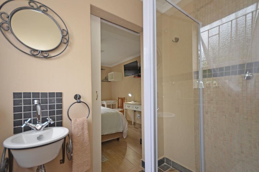 Bnb On 8th Avenue Bed & Breakfast