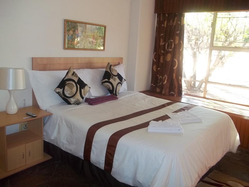 Ecotel Southgate Hotel