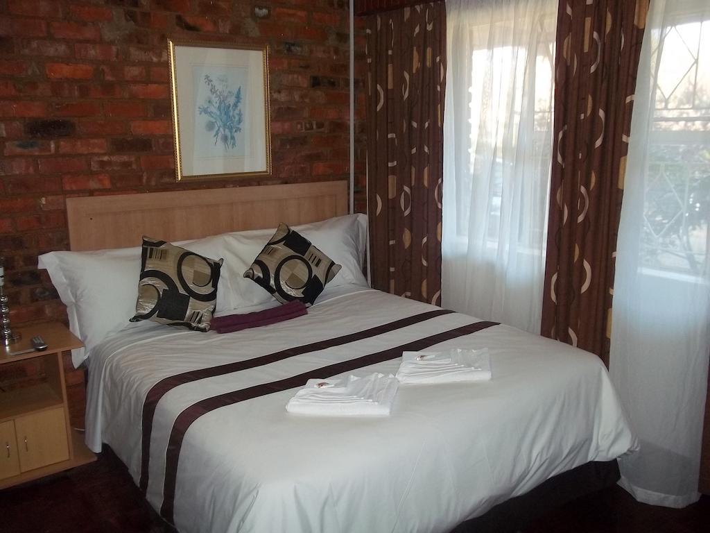 Ecotel Southgate Hotel 2*