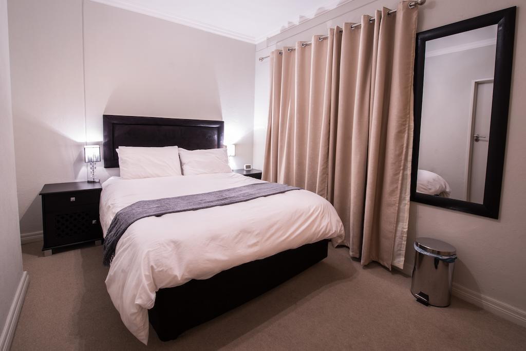 Apartment Prestige Sandton At Westpoint