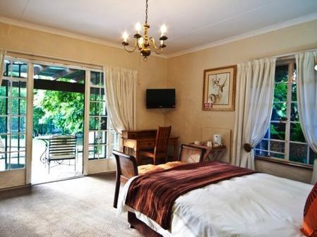 Guest house Thatchfoord Johannesburg