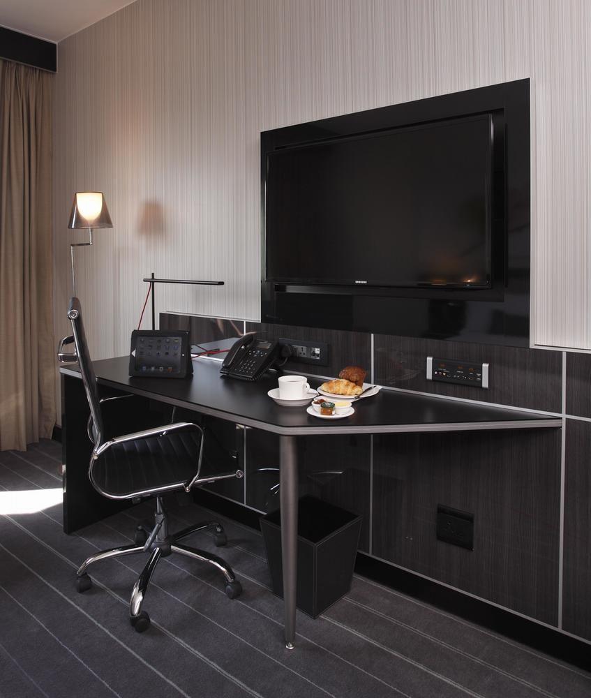 Southern Sun Grayston Sandton Hotel 4*