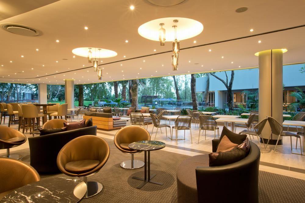Southern Sun Grayston Sandton 4* Johannesburg