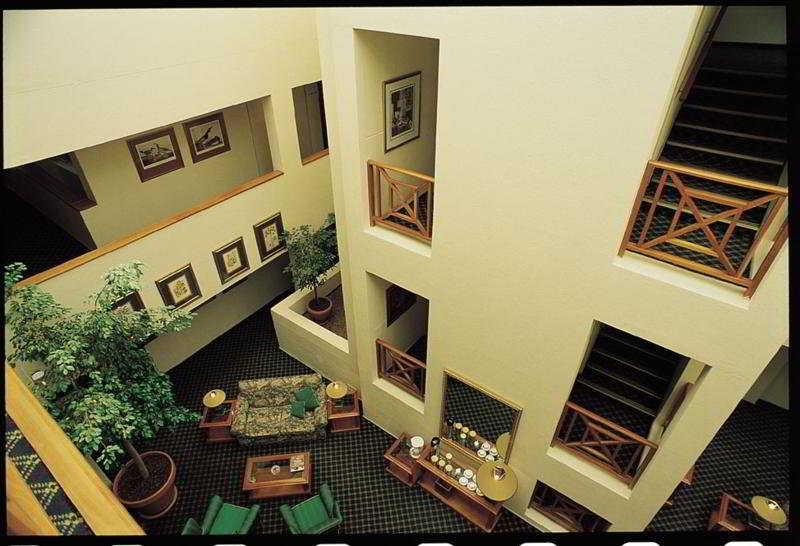 Hotel Don Rosebank 3*