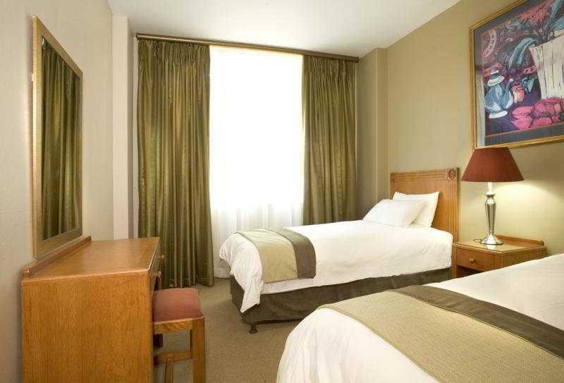 Hotel Don Sandton Iii