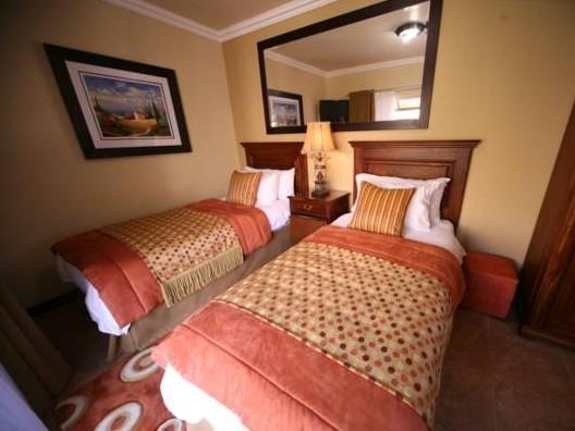 Le Cozmo 4*