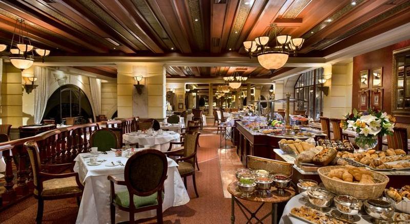 Bed & Breakfast The Raphael Penthouse 5*