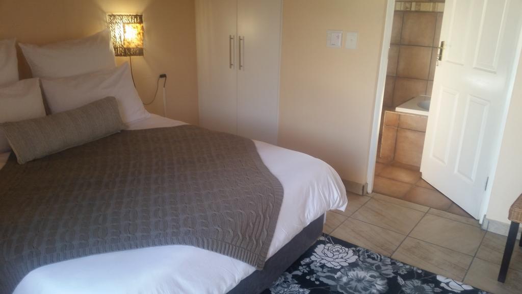 Gasthof African Phoenix Guest *