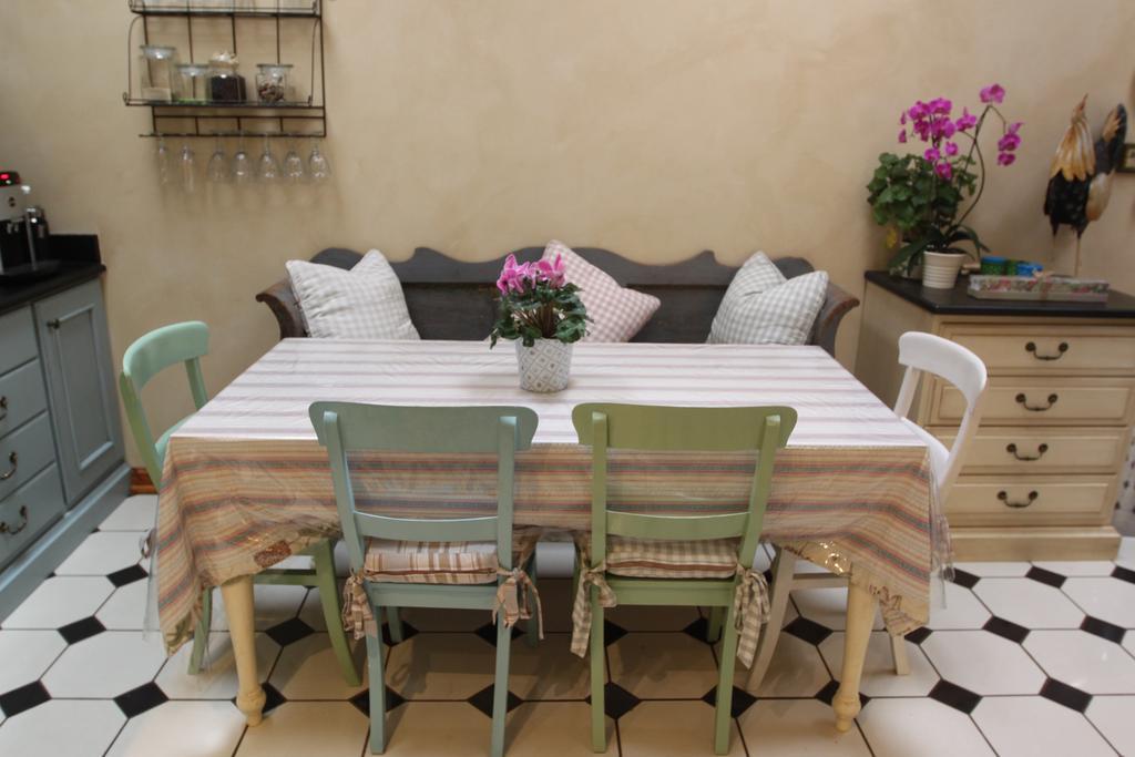 Doveton House 4*
