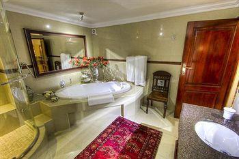 The Oasis Boutique & Residency Guest house