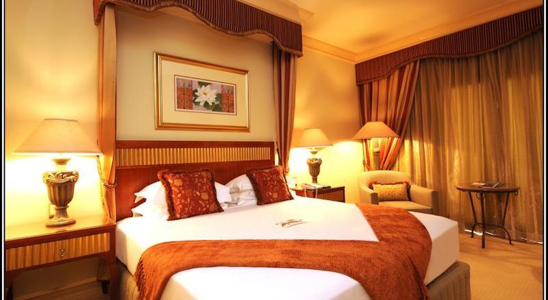Peermont Metcourt At Emperors Palace Hotel