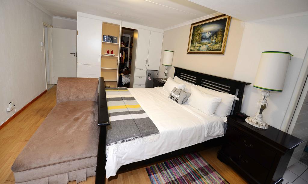 Corgi Guest house 4*