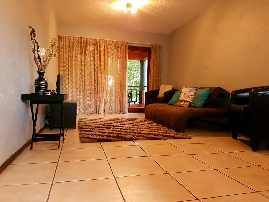 Twin Oaks Apartamento