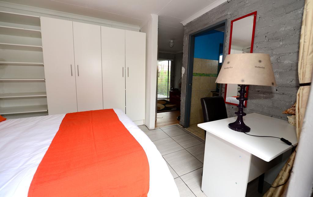 Corgi 4* Johannesburg