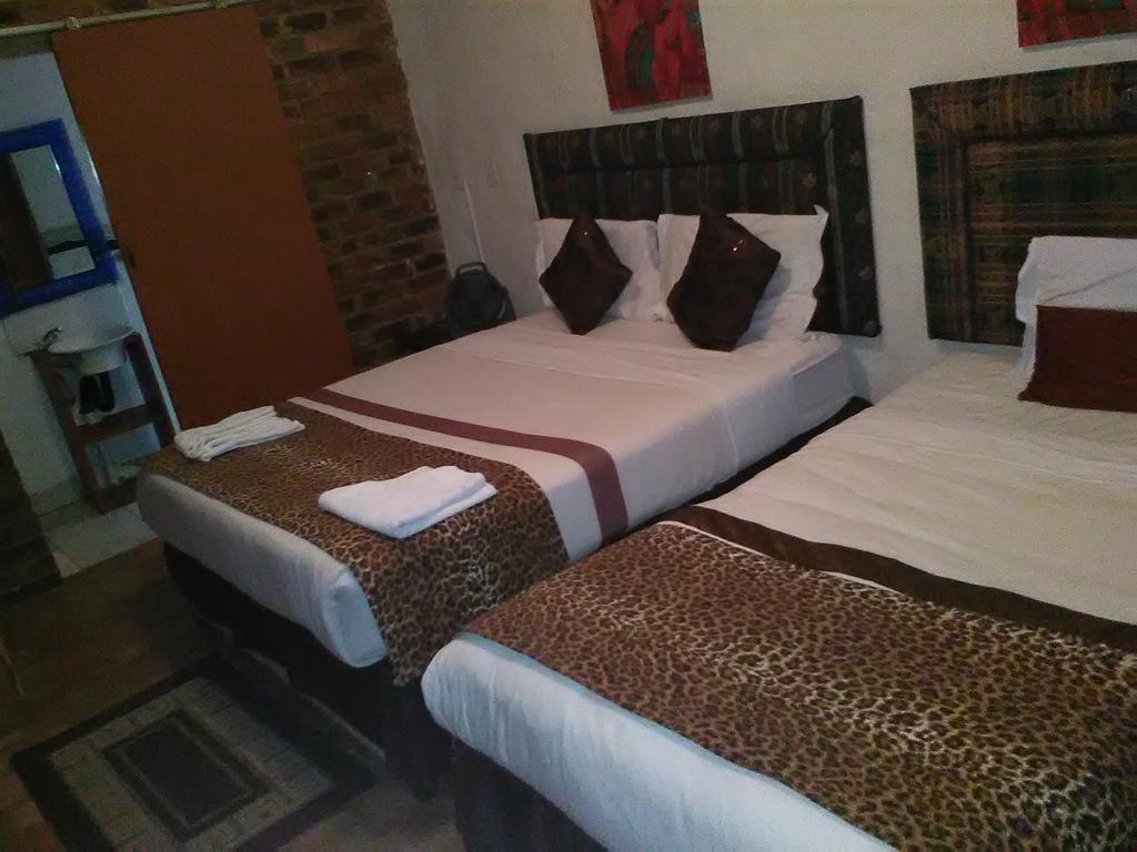 Hotel Ecotel Southgate 2*