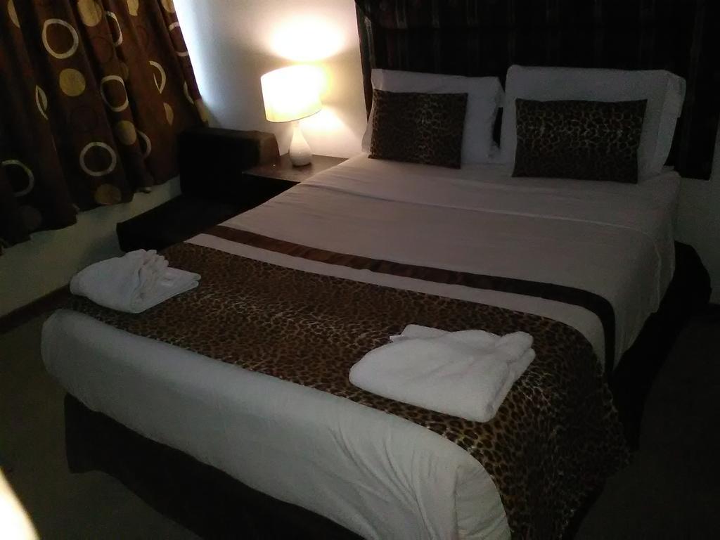 Ecotel Southgate Hotel 2*