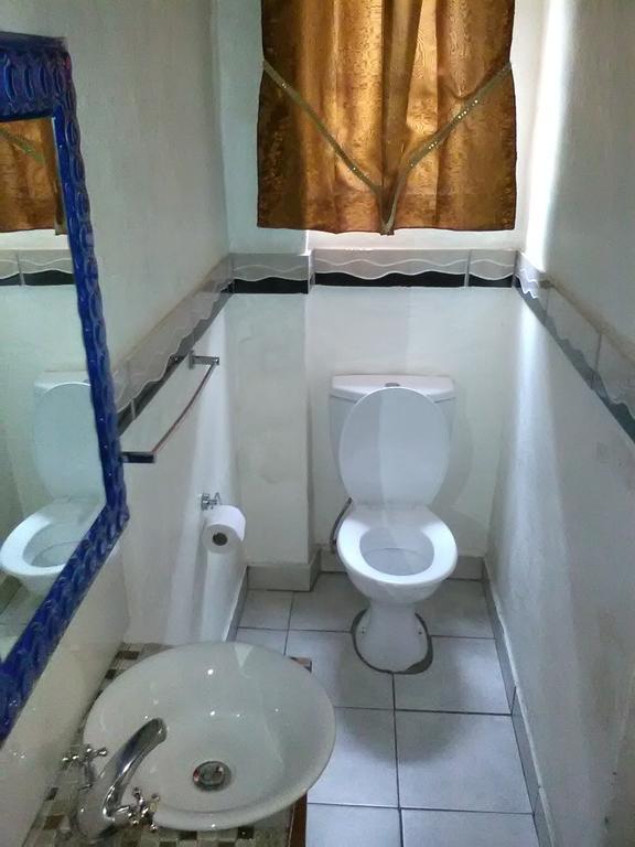 Ecotel Southgate 2*