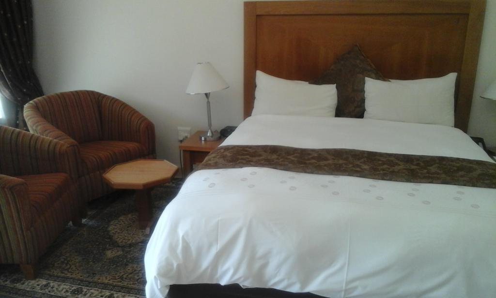 Hotel Hoyohoyo Chartwell 4*