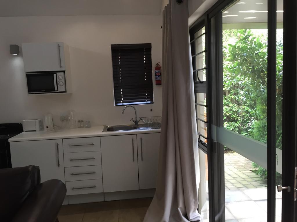 Apartment Rosebank New Ashford Executive Suites *