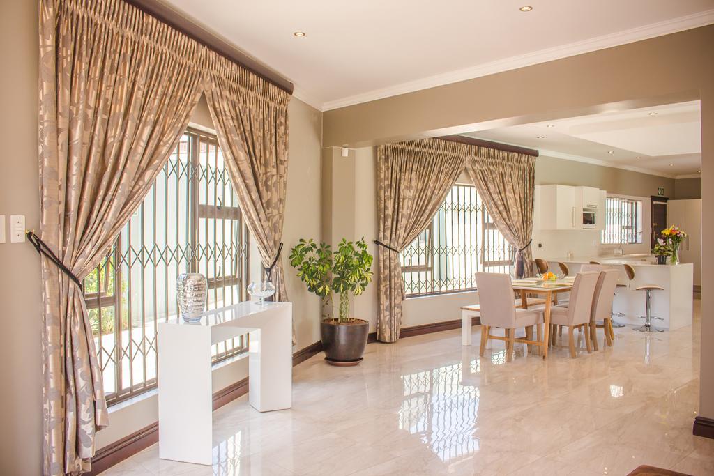 Moshay * Johannesburg