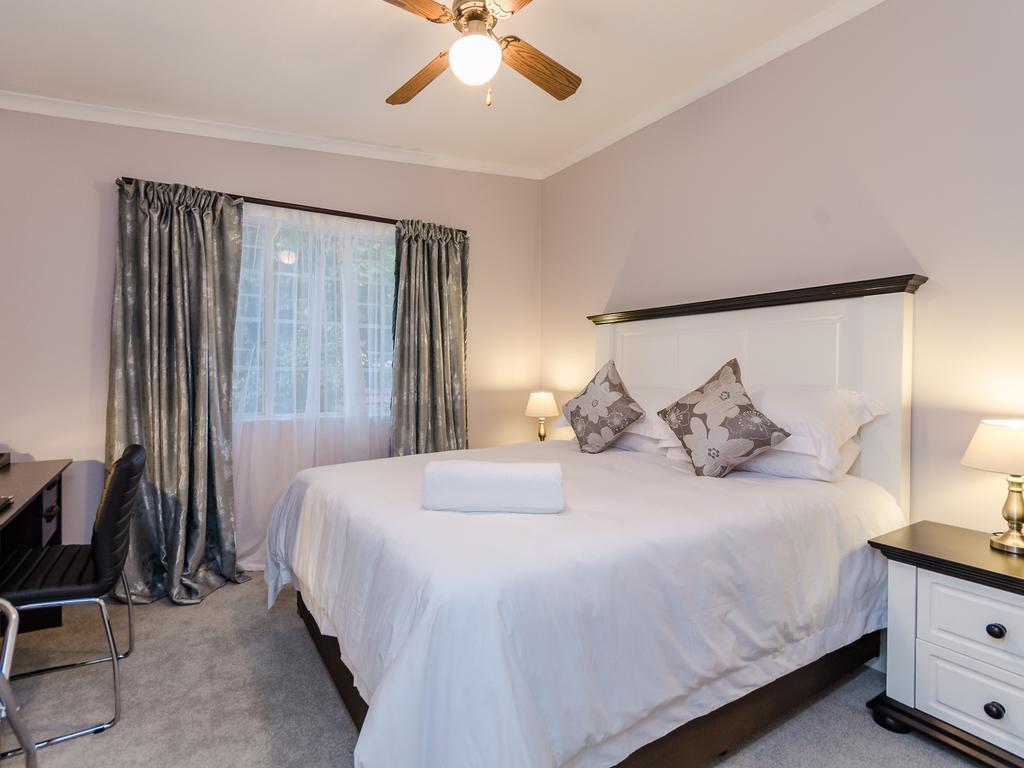 Englewold Manor 3*