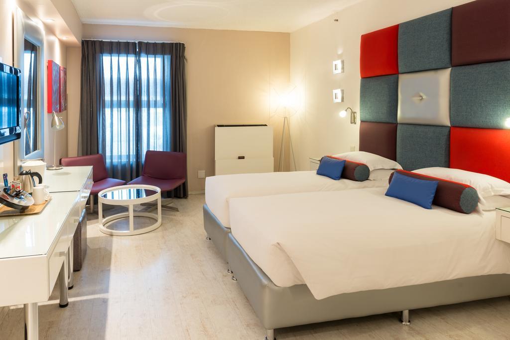 Peermont Metcourt At Emperors Palace Hotel Johannesburg