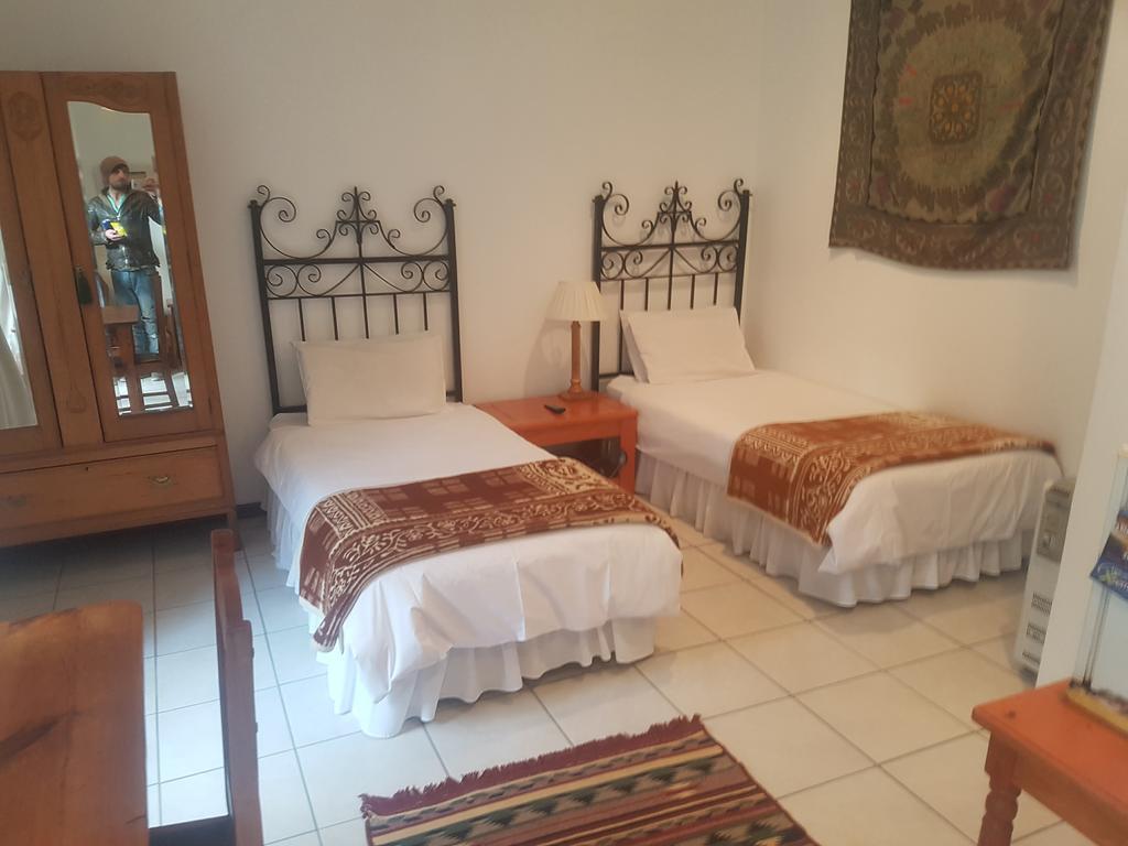 Thulani Guest house