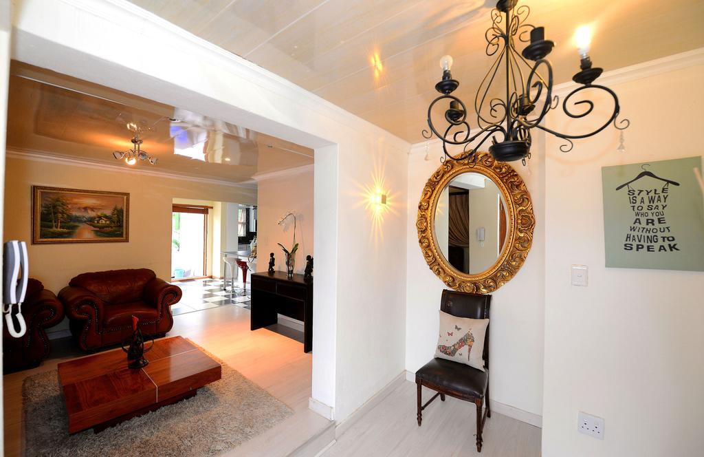 Corgi 4* Johannesburg