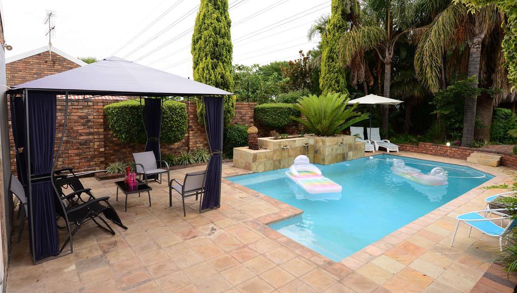 Corgi Guest house 4*