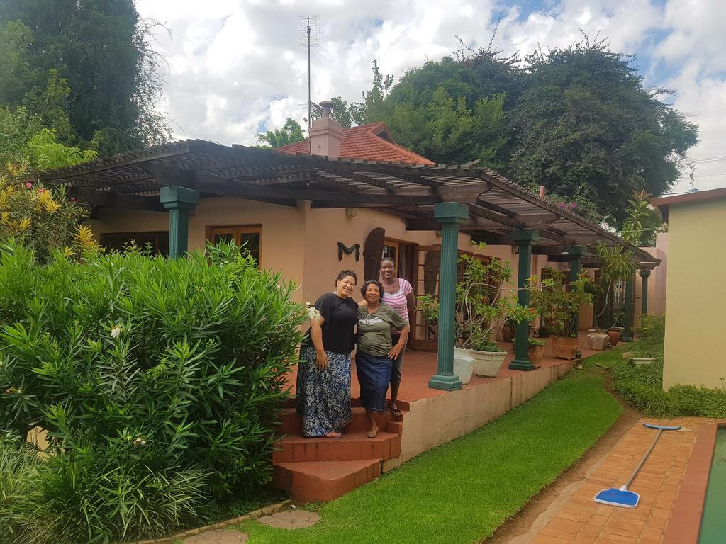 Thulani Guest house 3*