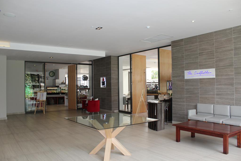 Căn hộ Sandton Skye Luxury