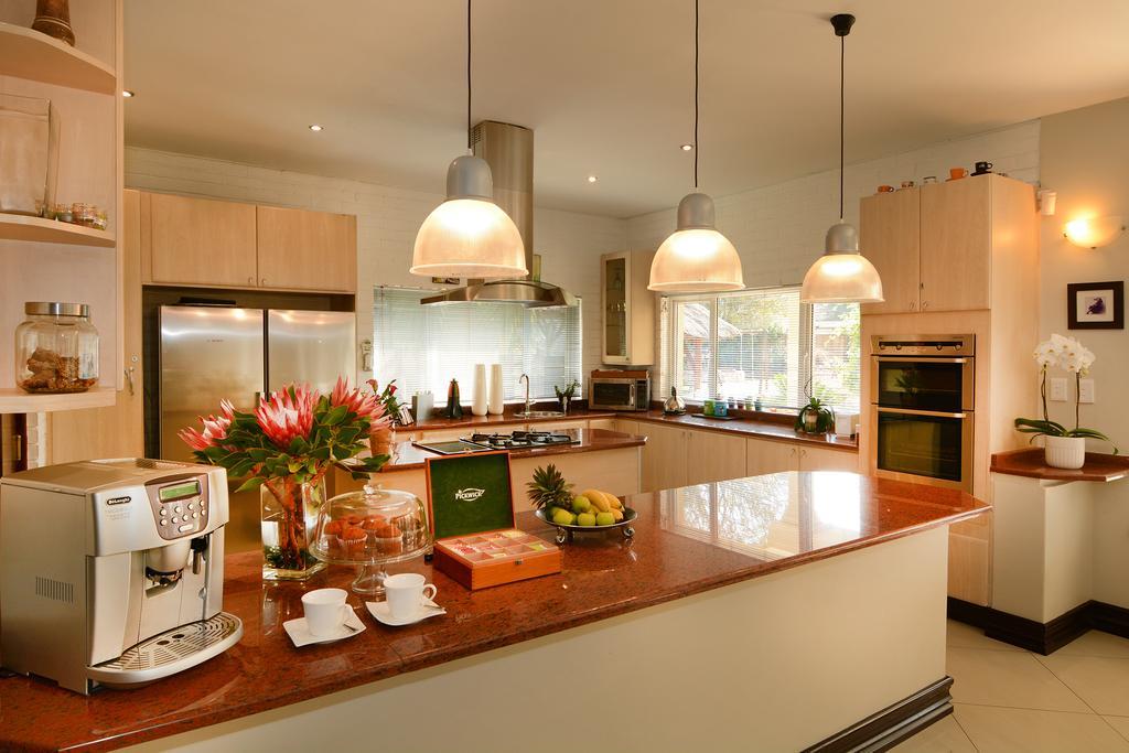 Sandown Guest house 2*