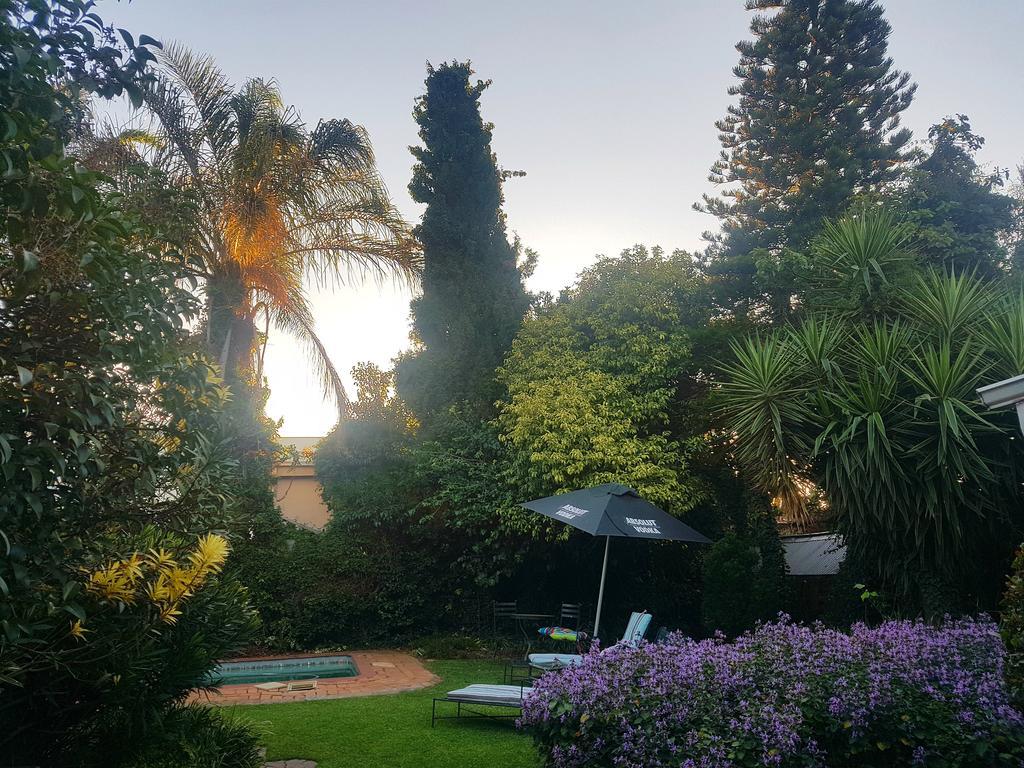 Thulani Guest house