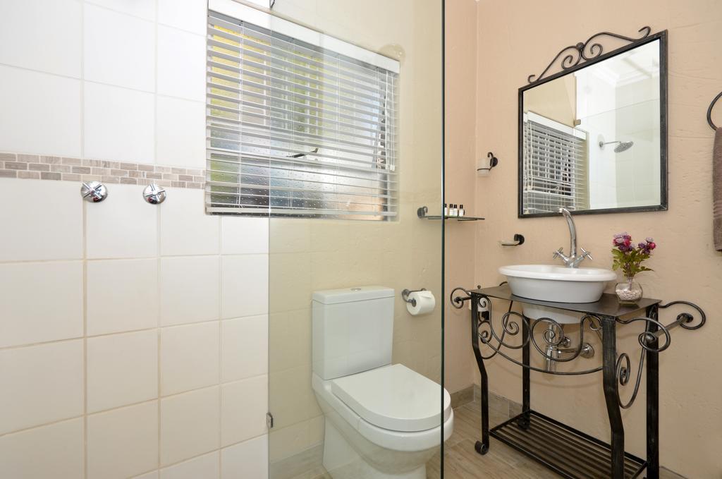 Bnb On 8th Avenue Bed & Breakfast Johannesburg