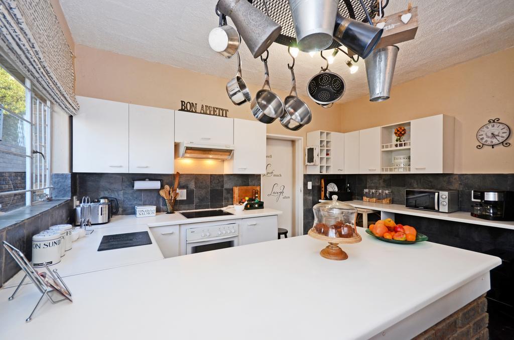 Bnb On 8th Avenue Bed & Breakfast Johannesburg