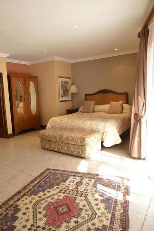 Sandton Boutique