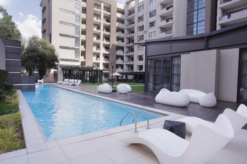 The Capital 20 West Apartment