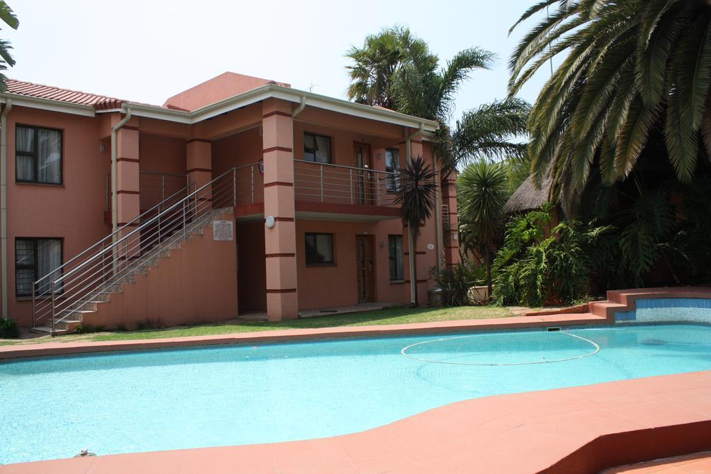Eagles Nest 3* Johannesburg