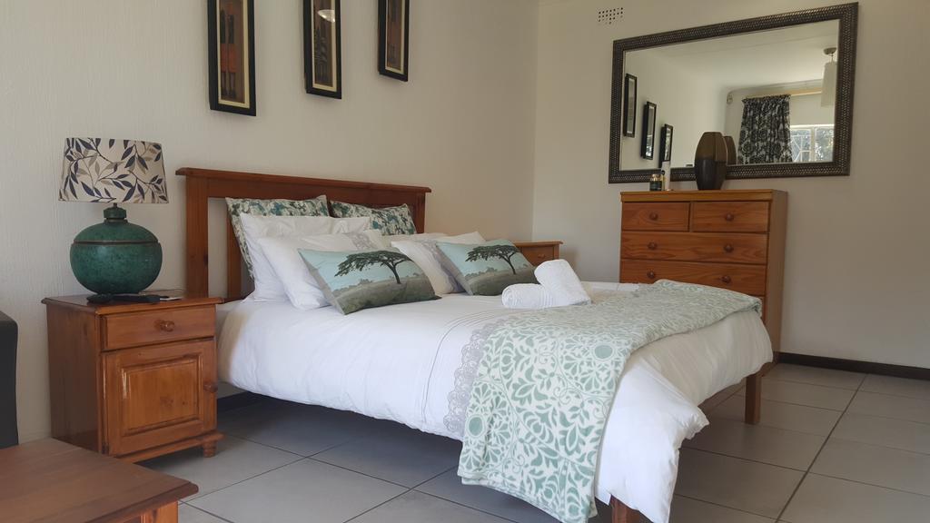 8 Ibis Lane 3*