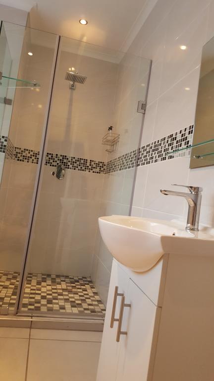 8 Ibis Lane Guest house