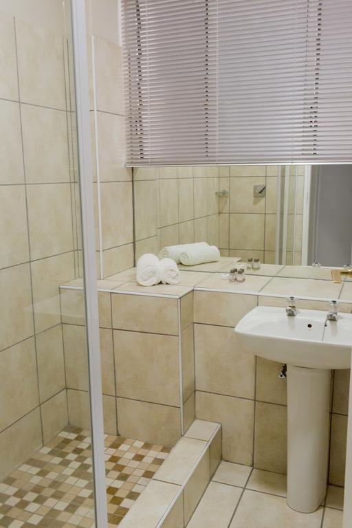 224 Serviced Apartment *